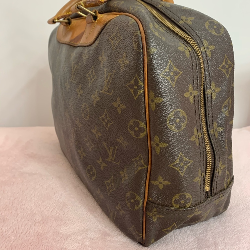 Authentic LOUIS VUITTON Deauville Monogram Handbag - Picture 6 of 13